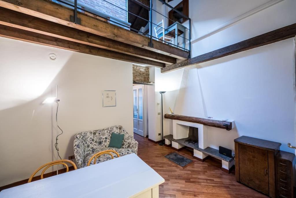 Wonderful Two Floors Apartment 밀라노 외부 사진