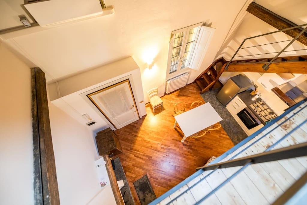 Wonderful Two Floors Apartment 밀라노 외부 사진
