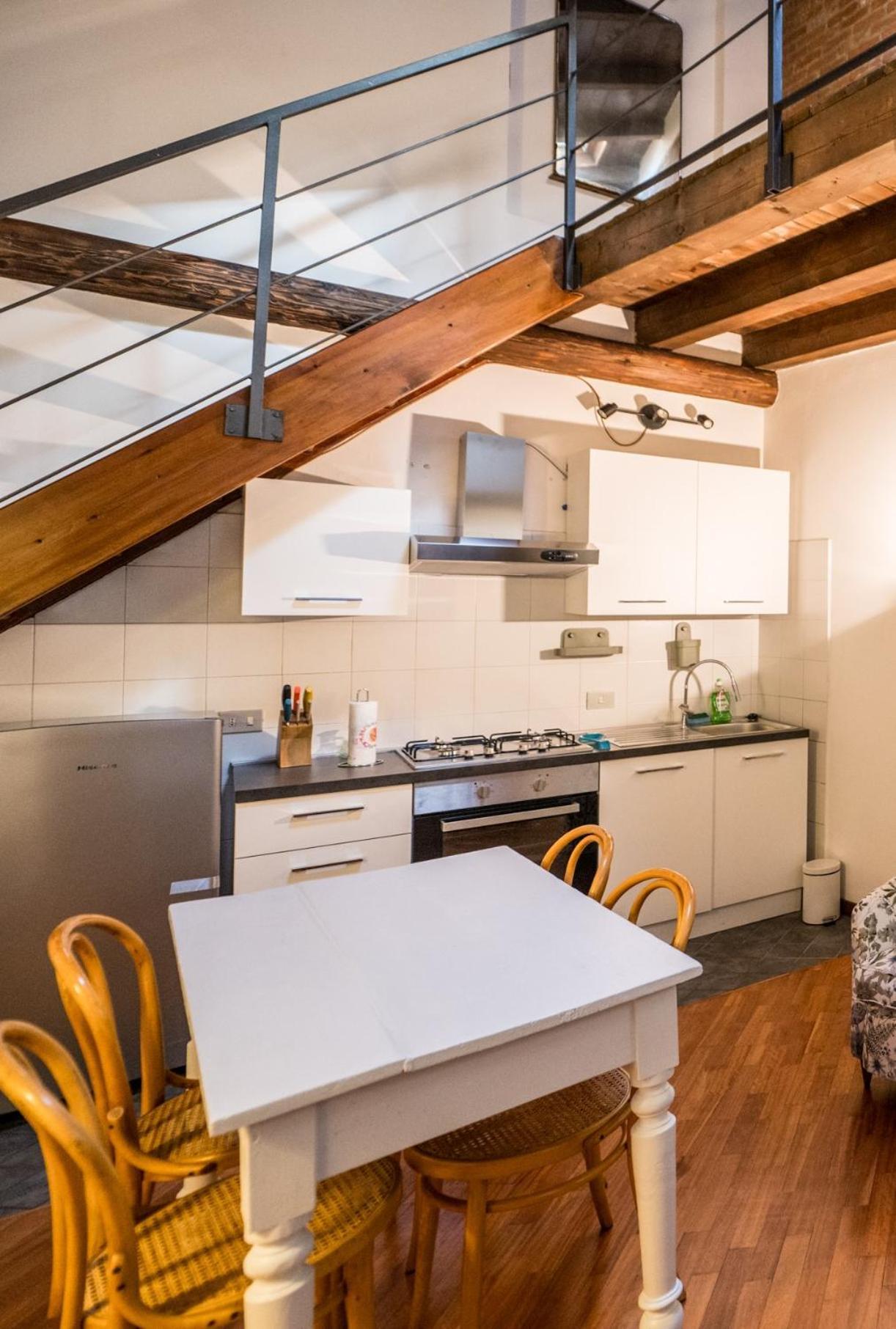 Wonderful Two Floors Apartment 밀라노 외부 사진