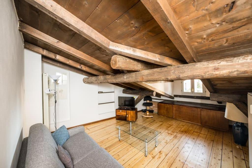 Wonderful Two Floors Apartment 밀라노 외부 사진